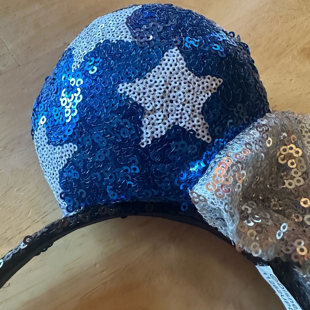 Disney American Flag Ears ๐บ๐ธ - Picture 2 of 5